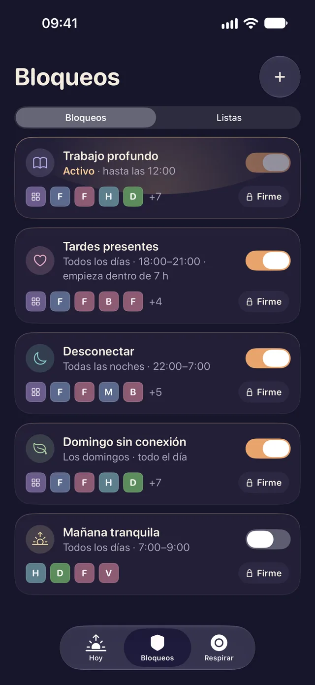 Los bloqueos de Lentu en iPhone: Trabajo profundo, activo hasta las 12:00; Tardes presentes; Desconectar; Domingo sin conexión; Mañana tranquila. Todos en modo firme.